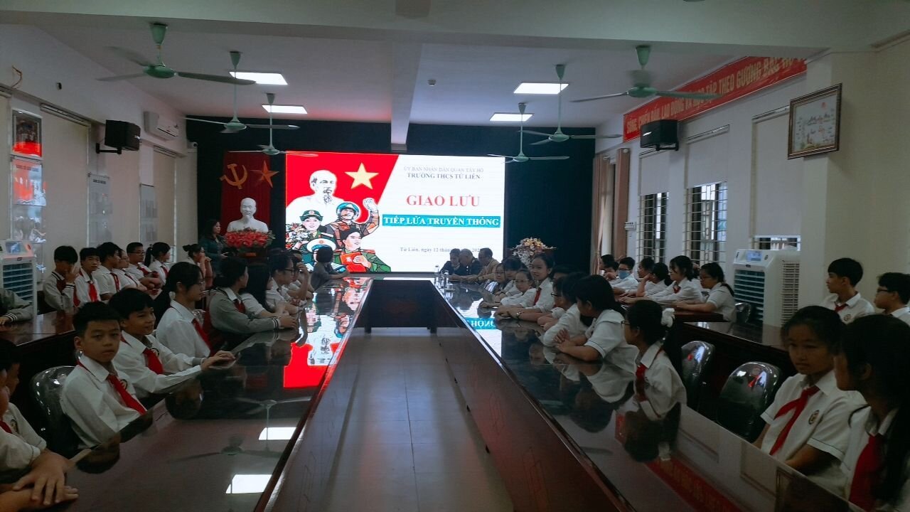 Giao lưu tiếp lửa truyền thống