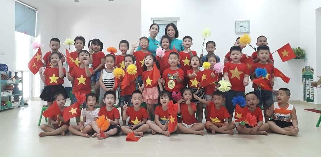 Cảm xúc ngày chia tay các bé MGL