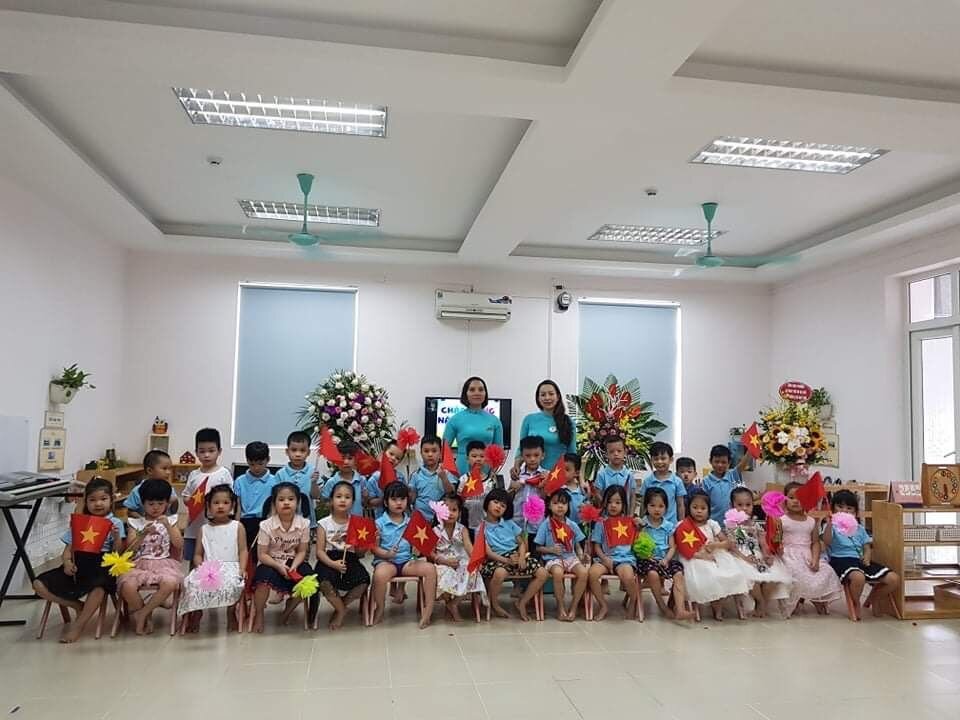 Cảm xúc ngày chia tay các bé MGL