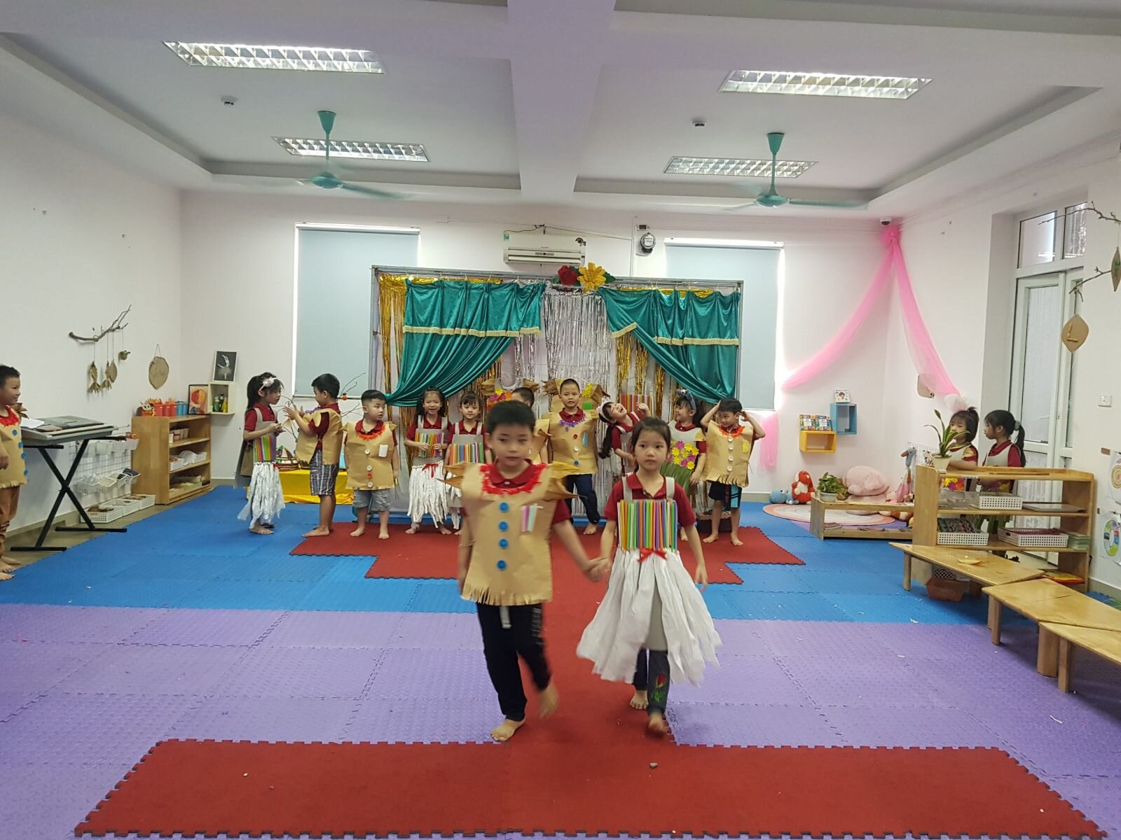 Bé trang trí thời trang