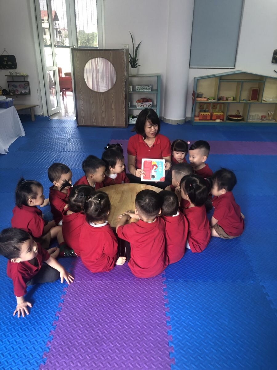 Truyện: Ai gõ cửa đấy.