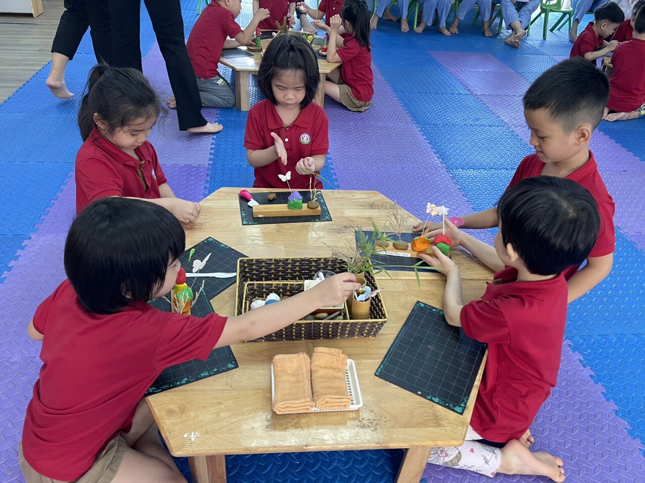 TRƯỜNG MN TỨ LIÊN TỔ CHỨC CHO GIÁO VIÊN KIẾN TẬP CÁC TIẾT ĐẠT GIẢI CAO TRONG HỘI THI GIÁO VIÊN, NHÂN VIÊN GIỎI CẤP TRƯỜNG