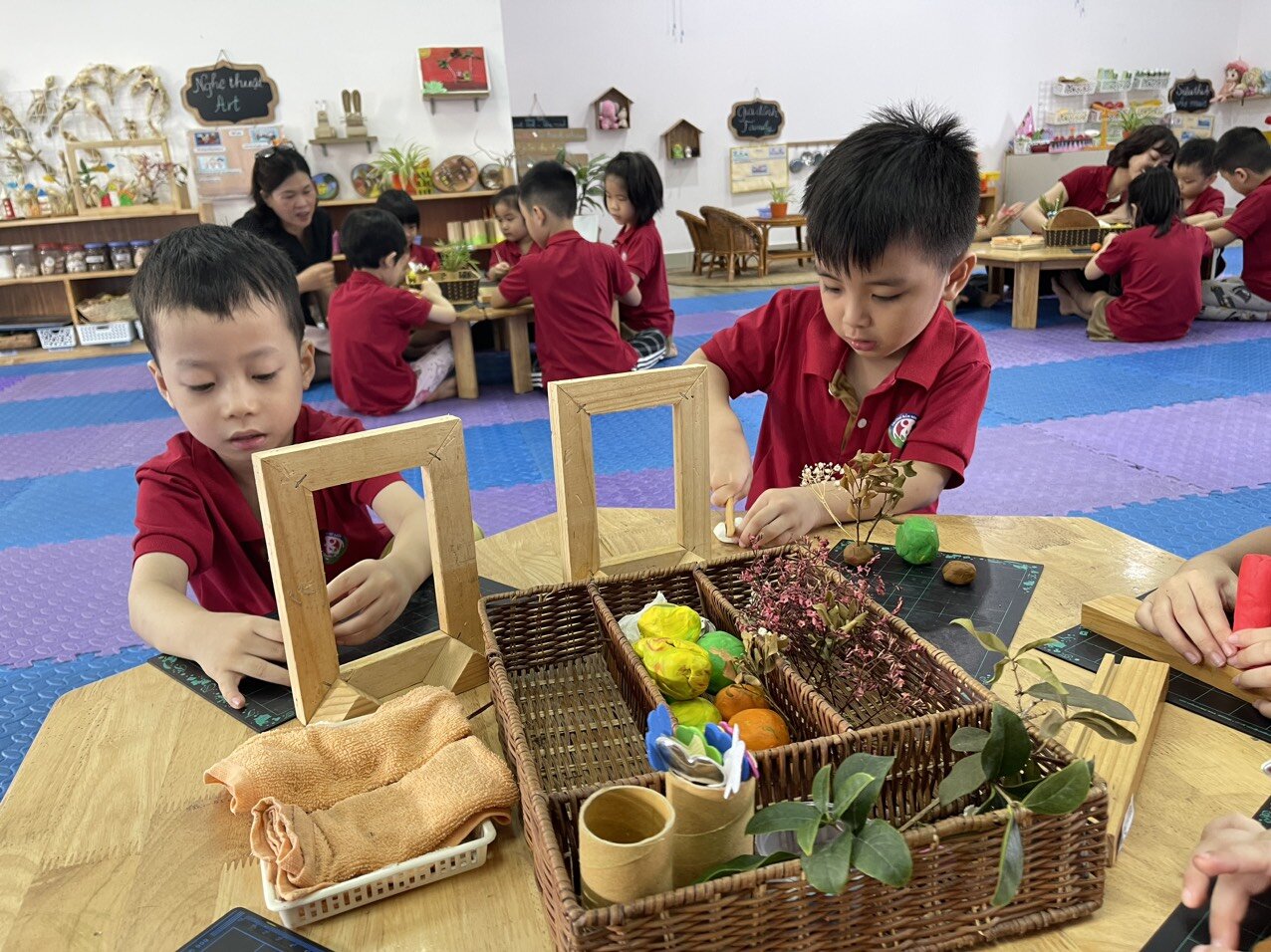 TRƯỜNG MN TỨ LIÊN TỔ CHỨC CHO GIÁO VIÊN KIẾN TẬP CÁC TIẾT ĐẠT GIẢI CAO TRONG HỘI THI GIÁO VIÊN, NHÂN VIÊN GIỎI CẤP TRƯỜNG