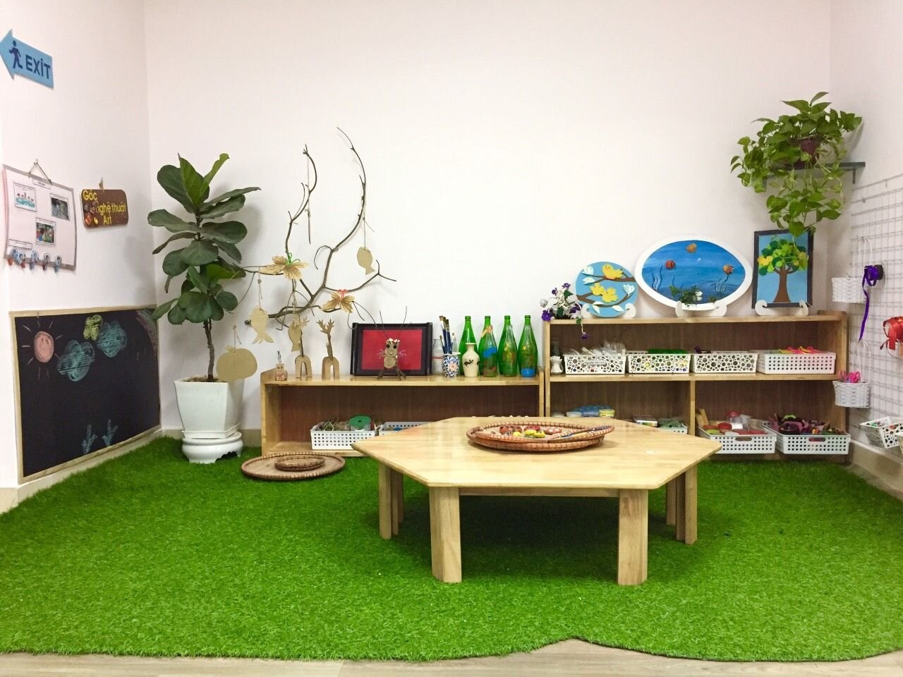 Trường Mầm non Tứ Liên chuẩn bị tốt công tác đón trẻ quay lại trường sau thời gian nghỉ dịch Covid-19