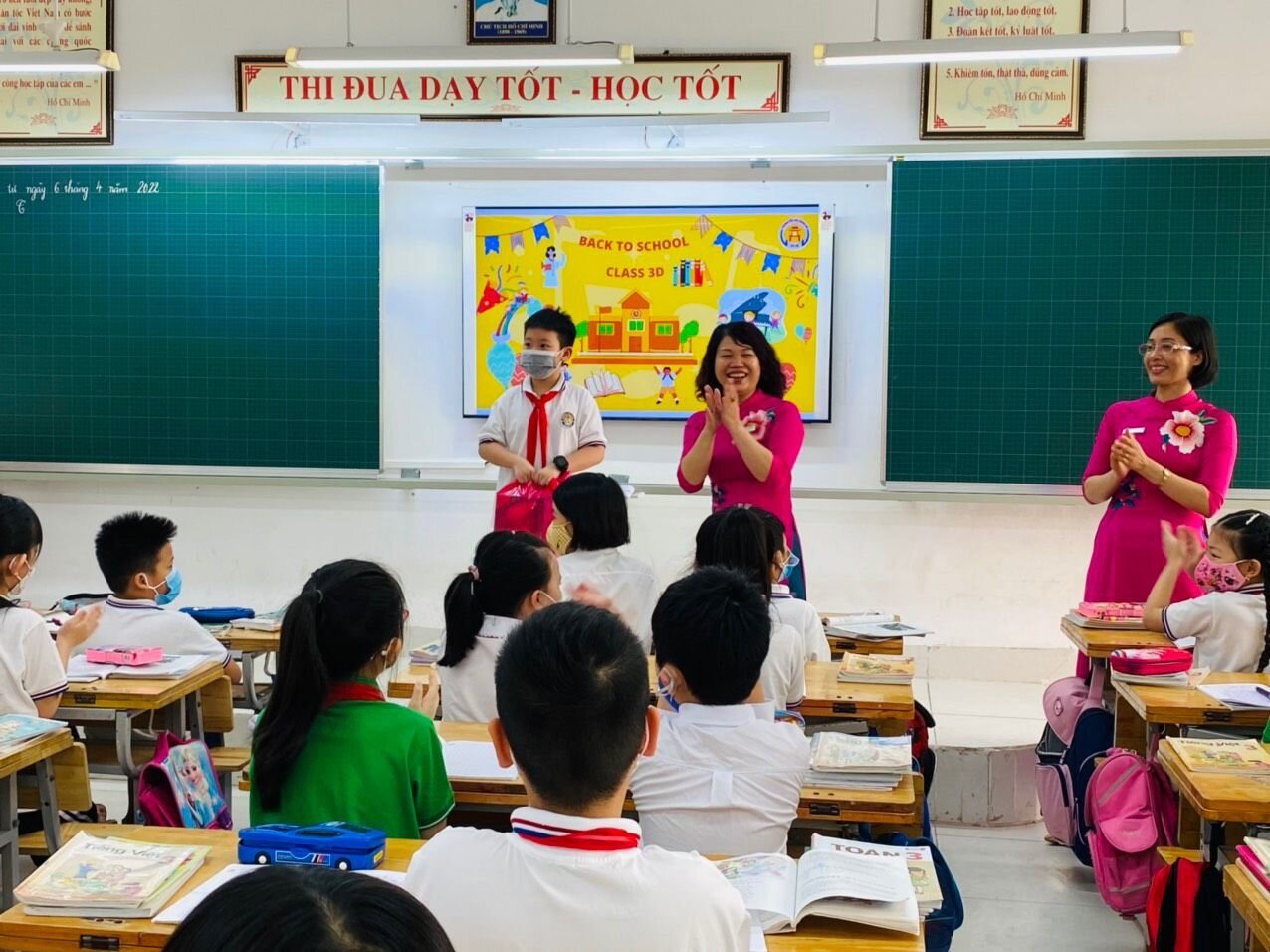 Vui sao ngày tới trường!