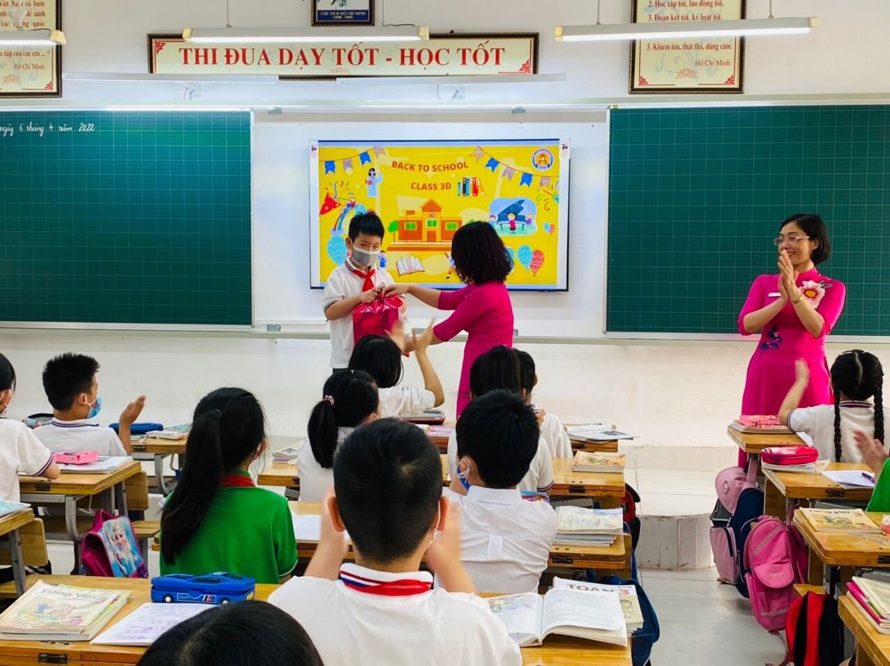 Vui sao ngày tới trường!