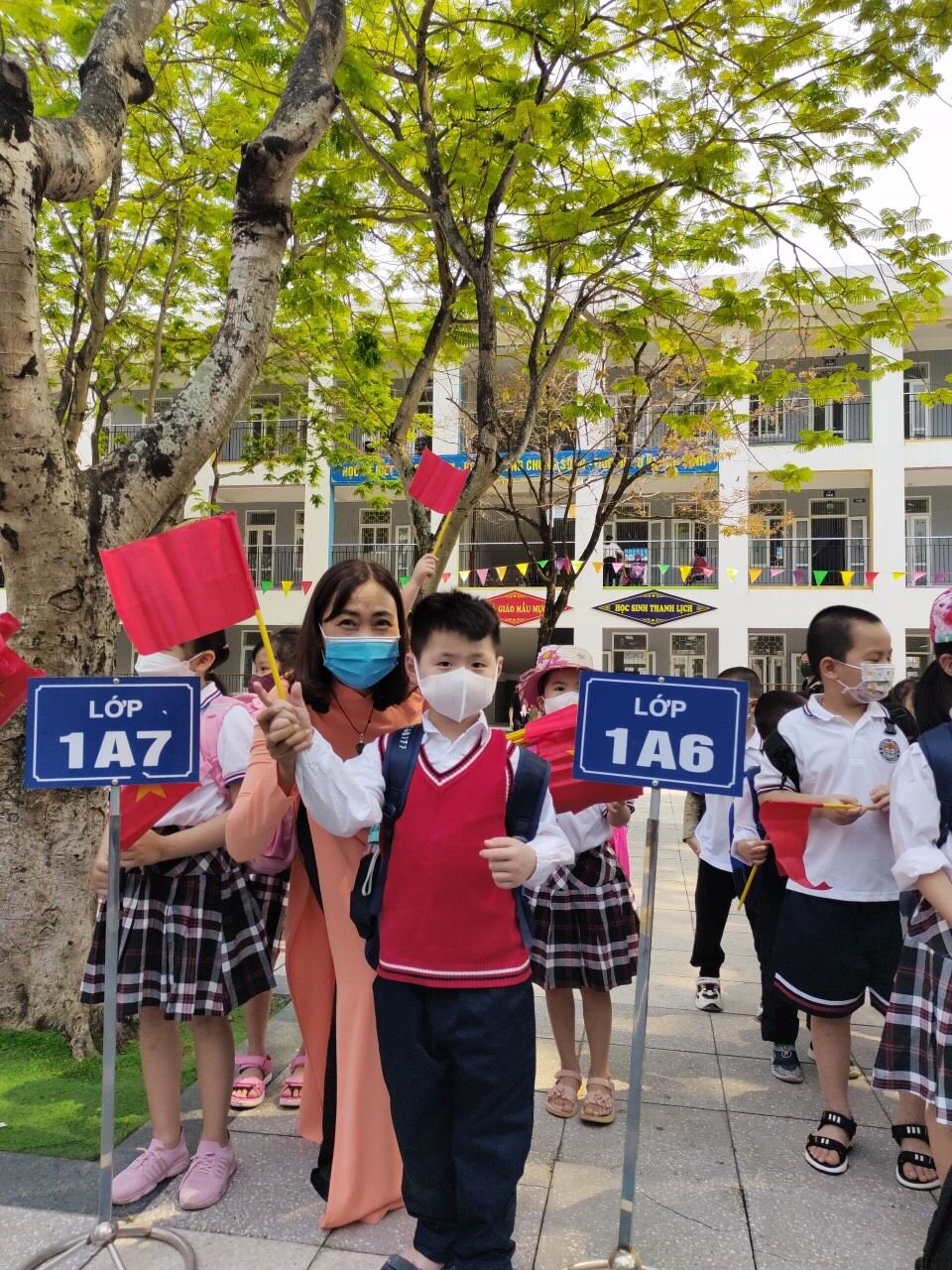 “Khai trường đặc biệt”