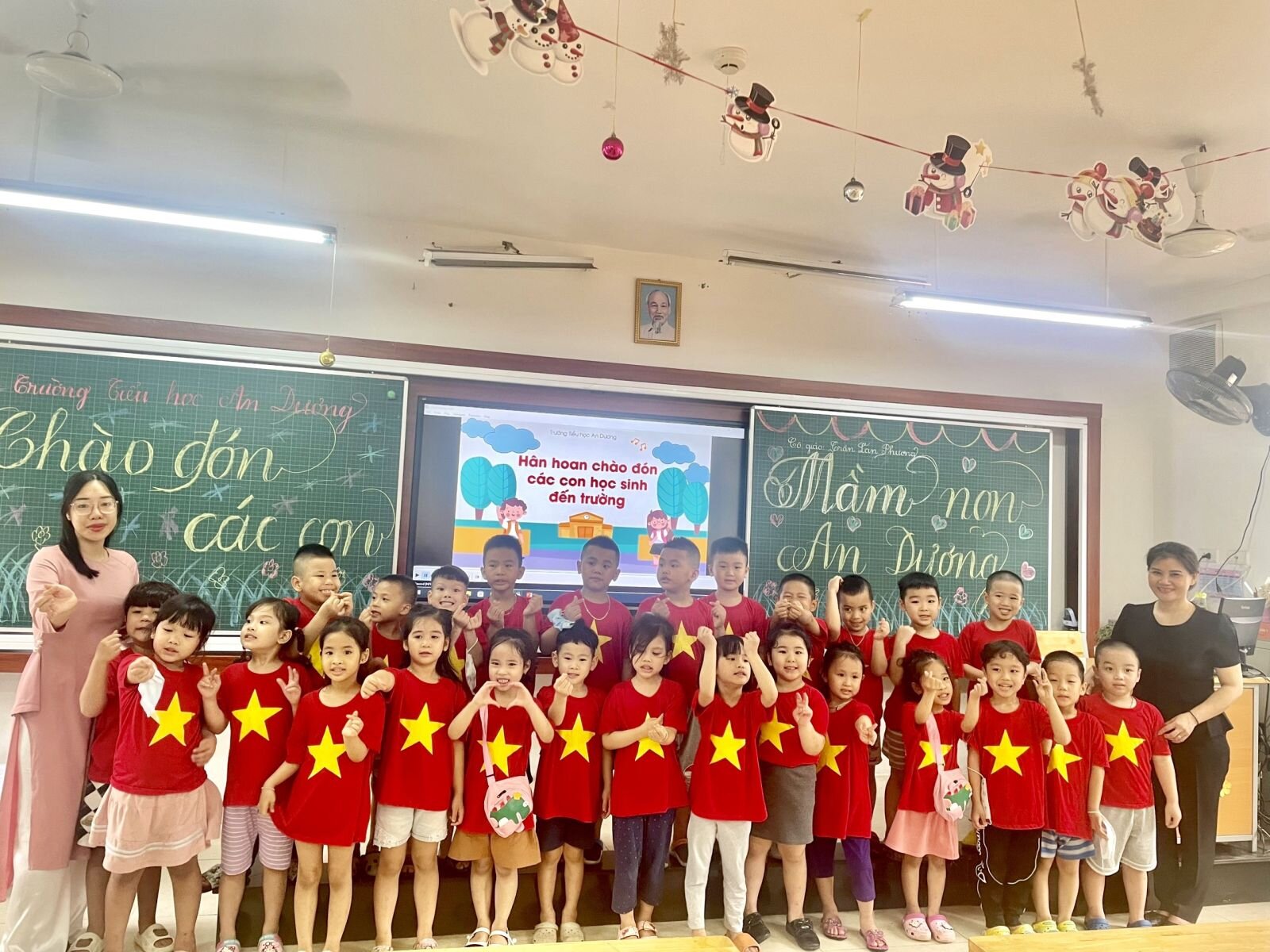 Học sinh MGL tham quan trường tiểu học