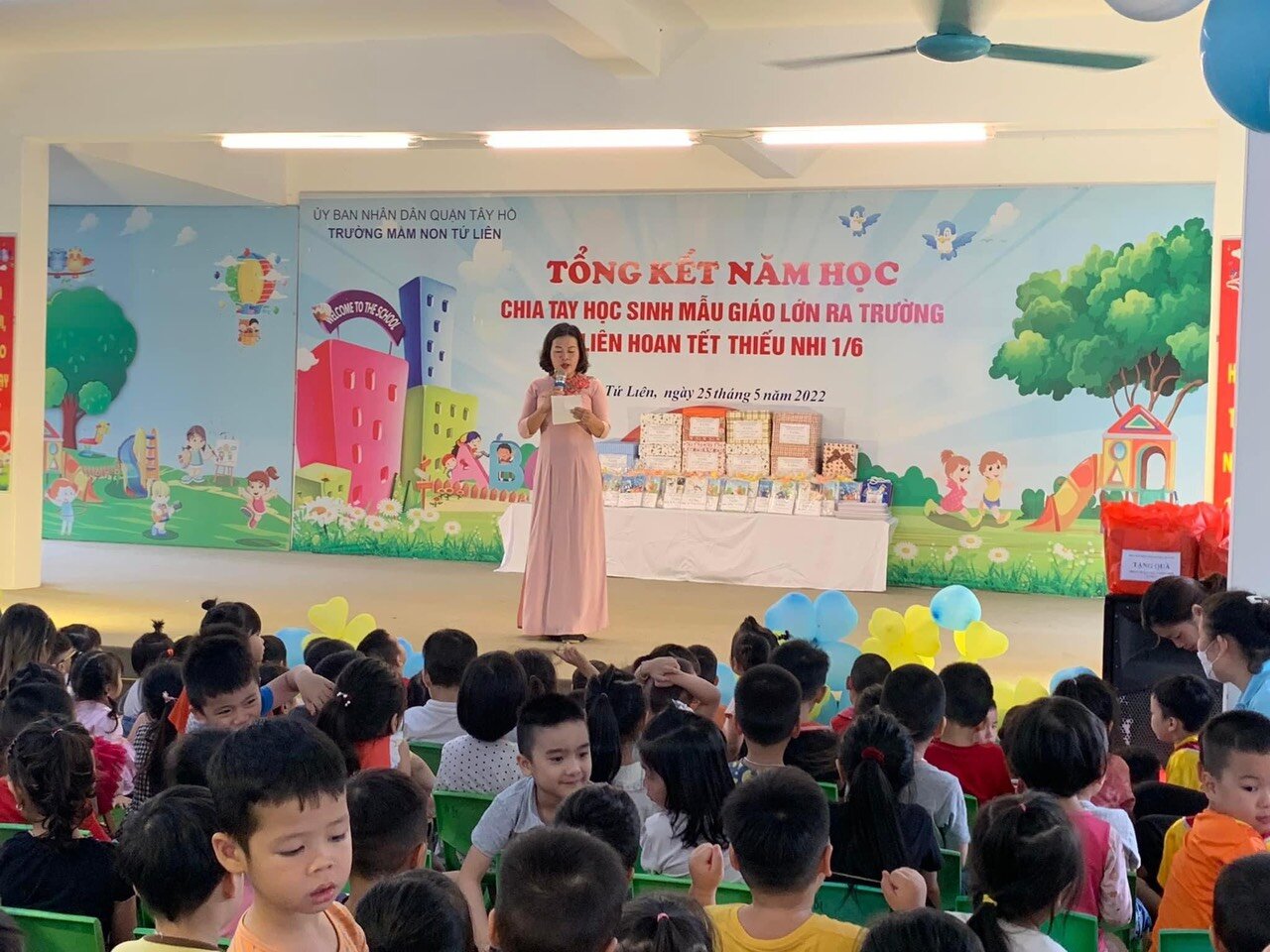 Trường Mầm non Tứ Liên tổ chức chương trình