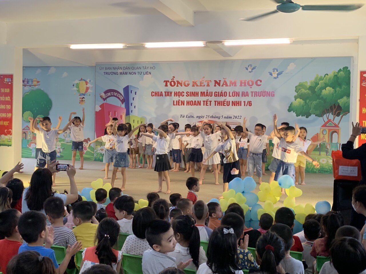 Trường Mầm non Tứ Liên tổ chức chương trình