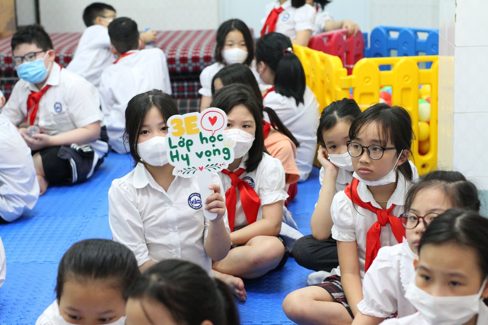 TỦ SÁCH YÊU THƯƠNG