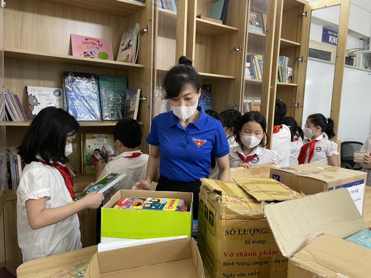 TỦ SÁCH YÊU THƯƠNG