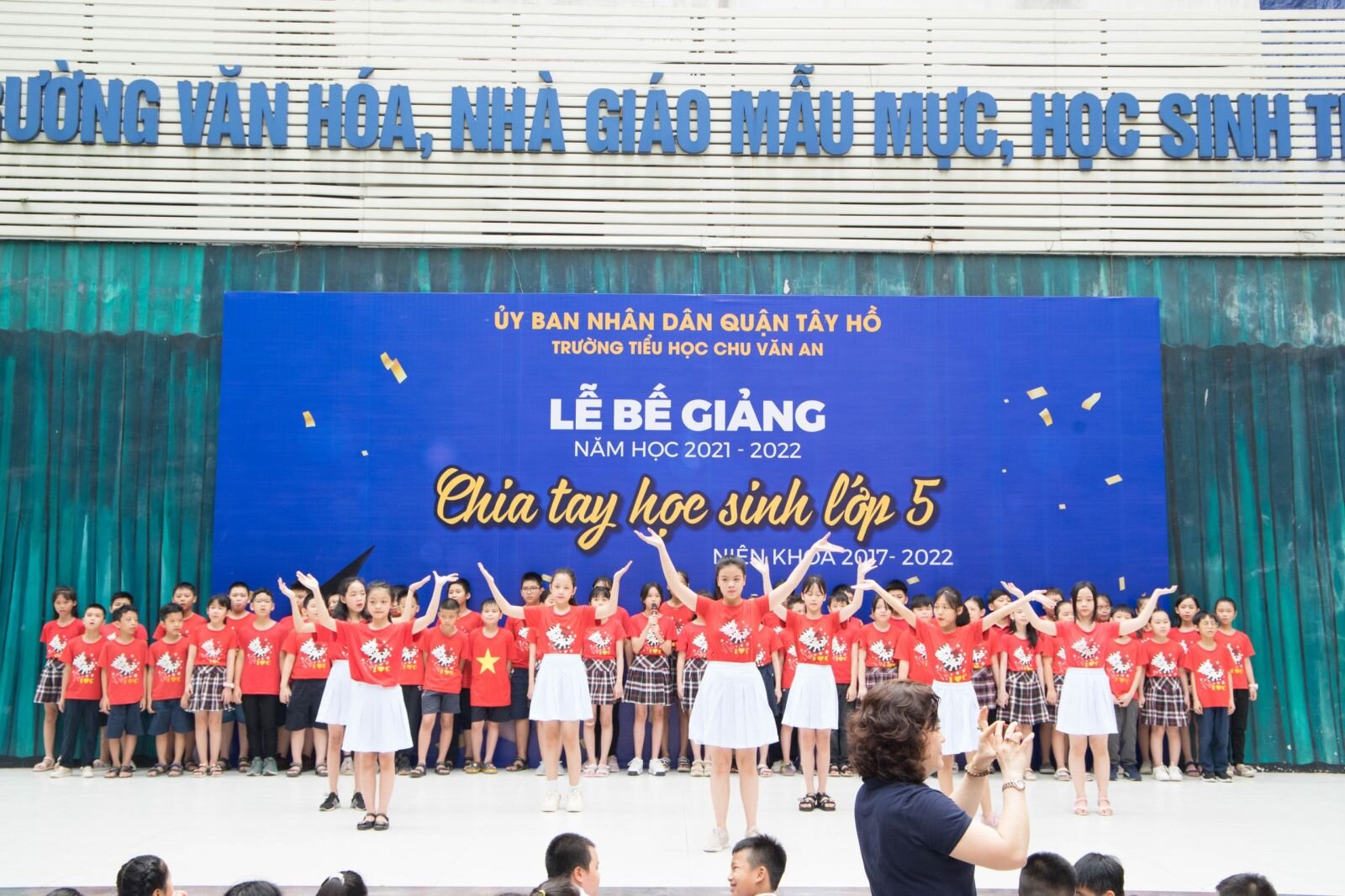 BẾ GIẢNG NĂM HỌC 2021-2022