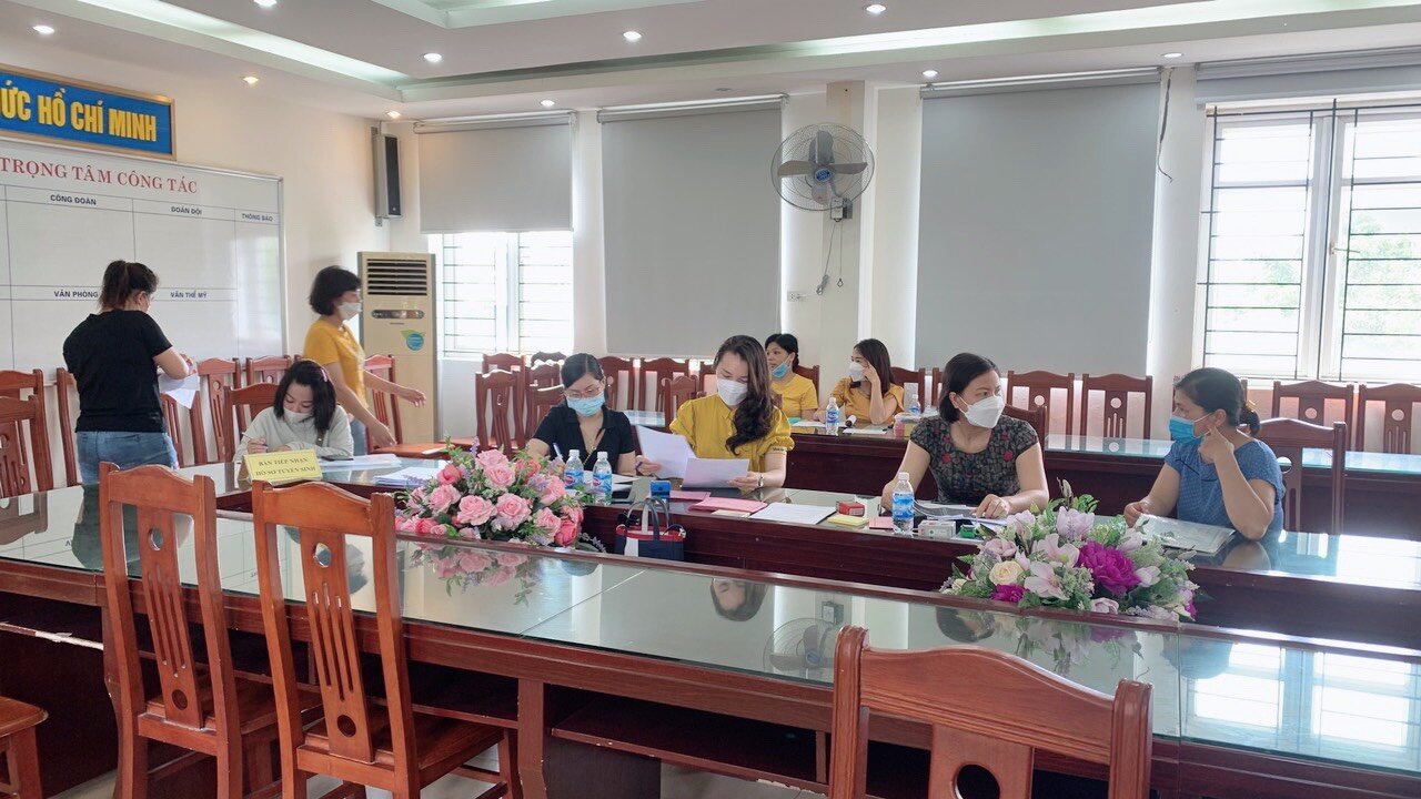 📸 Trường Tiểu học Nhật Tân tích cực hỗ trợ CMHS đăng ký tuyển sinh trực tuyến trong ngày tuyển sinh trực tuyến thứ hai 💕