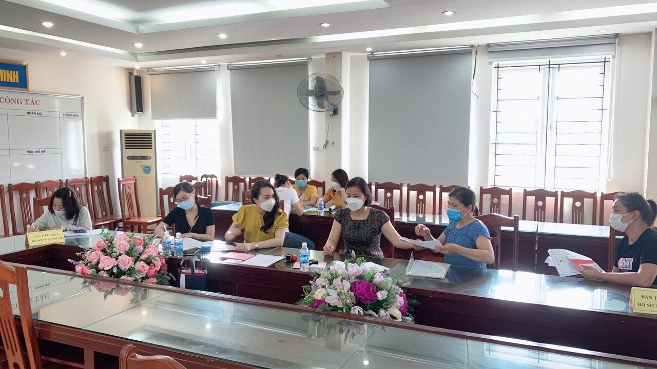 📸 Trường Tiểu học Nhật Tân tích cực hỗ trợ CMHS đăng ký tuyển sinh trực tuyến trong ngày tuyển sinh trực tuyến thứ hai 💕