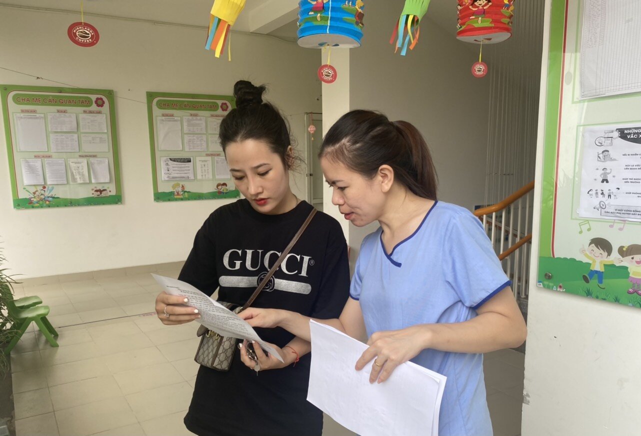 ĐẨY MẠNH CÁC BIỆN PHÁP TUYÊN TRUYỀN, CHUNG TAY ĐẨY NHANH TIẾN ĐỘ TIÊM VẮC XIN PHÒNG, CHỐNG COVID-19 CHO TRẺ 5 TUỔI