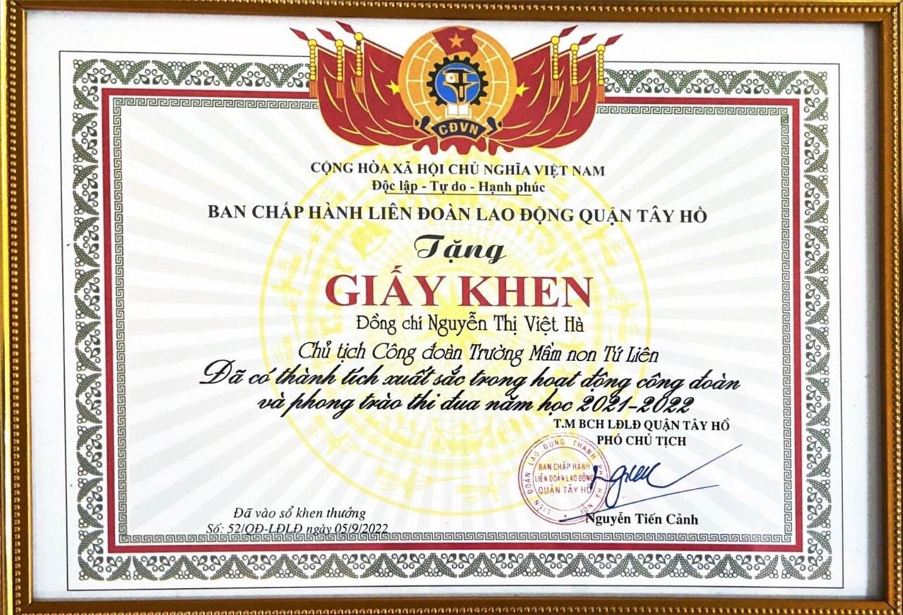 Công đoàn trường mầm non Tứ Liên được LĐLĐ quận Tây Hồ khen thưởng thành tích xuất sắc năm học 2021 - 2022