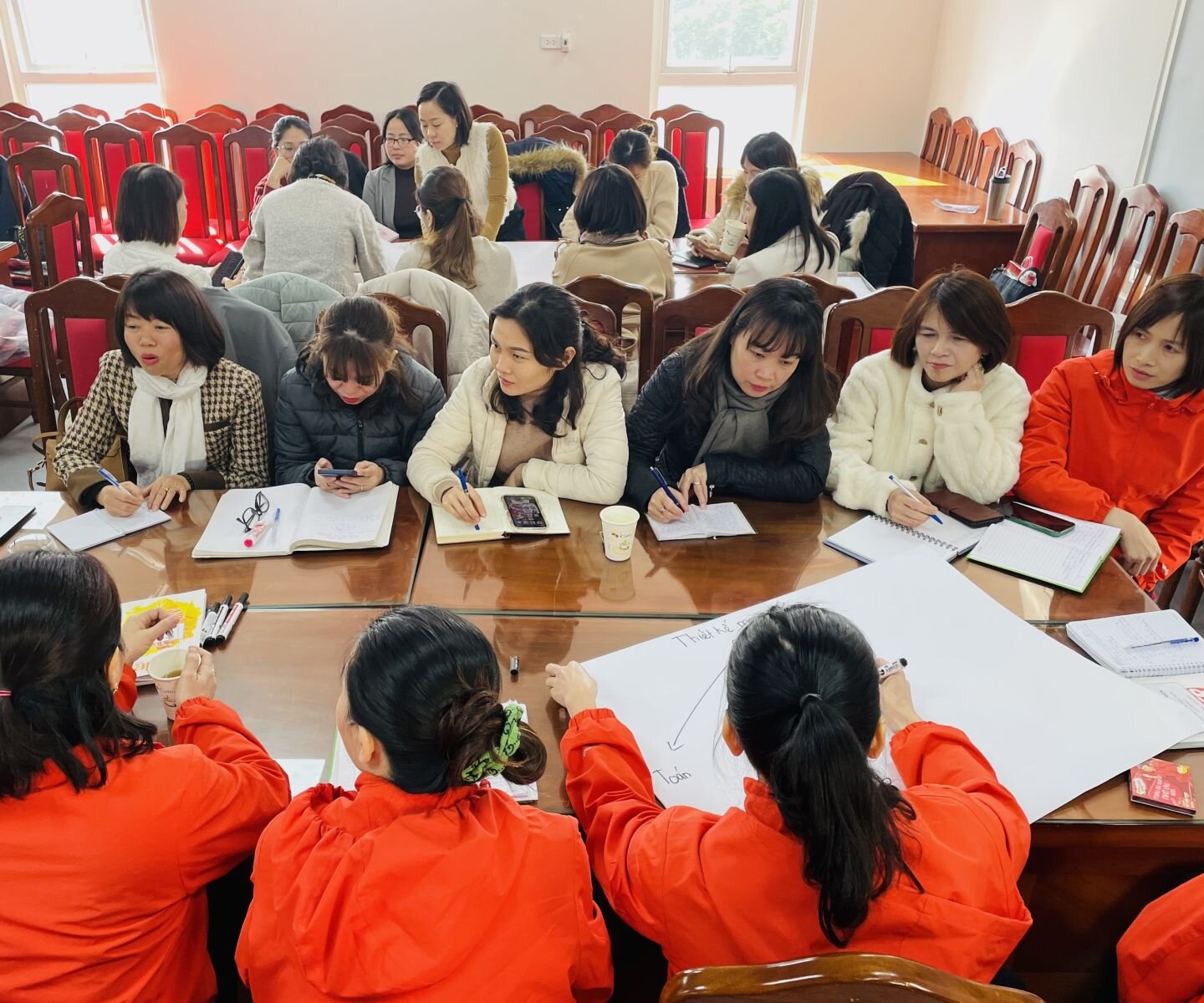 TẬP HUẤN “BỒI DƯỠNG ĐỔI MỚI HOẠT ĐỘNG GIÁO DỤC THẨM MỸ TIẾP CẬN ĐA VĂN HÓA VÀ DẠY HỌC ĐỊNH HƯỚNG VĂN HÓA DÂN GIAN TRONG TRƯỜNG MẦM NON” CHO CBGV