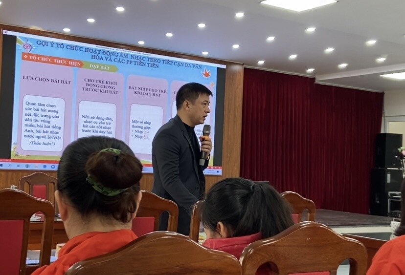 TẬP HUẤN “BỒI DƯỠNG ĐỔI MỚI HOẠT ĐỘNG GIÁO DỤC THẨM MỸ TIẾP CẬN ĐA VĂN HÓA VÀ DẠY HỌC ĐỊNH HƯỚNG VĂN HÓA DÂN GIAN TRONG TRƯỜNG MẦM NON” CHO CBGV