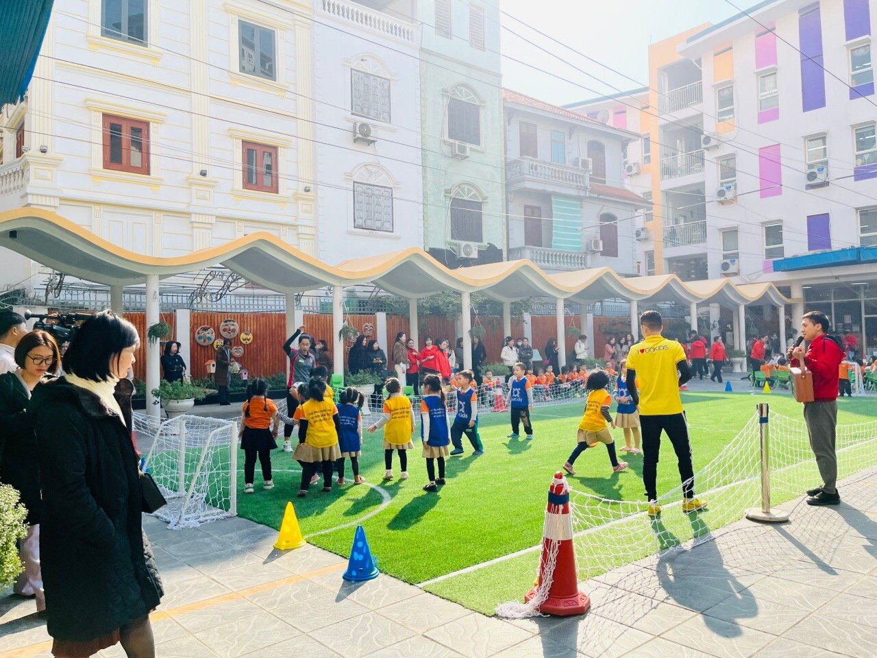 CỤM TRƯỜNG MẦM NON THÀNH PHỐ HÀ NỘI TỔ CHỨC SƠ KẾT 2 NĂM THỰC HIỆN CHUYÊN ĐỀ “XÂY DỰNG TRƯỜNG HỌC LẤY TRẺ LÀM TRUNG TÂM” GIAI ĐOẠN 2021-2025