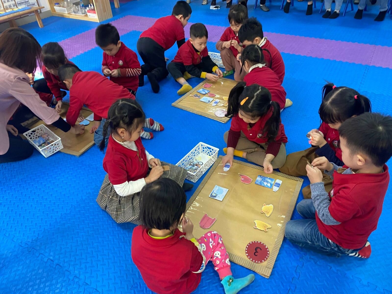 📍HOẠT ĐỘNG KIẾN TẬP TẠI TRƯỜNG MN TỨ LIÊN CHUYÊN ĐỀ LỒNG GHÉP GIÁO DỤC LỄ GIÁO- KỸ NĂNG SỐNG CHO TRẺ MẦM NON.