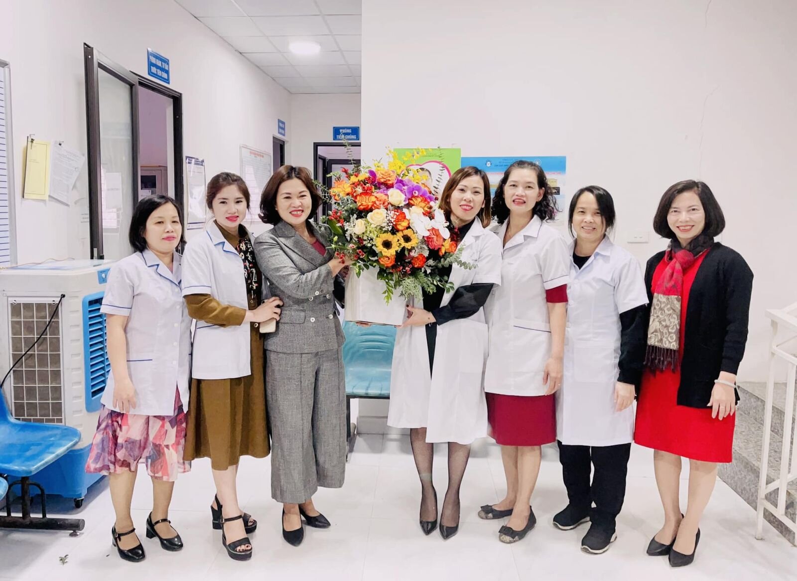 CHÚC MỪNG NGÀY THÀY THUỐC VIỆT NAM.