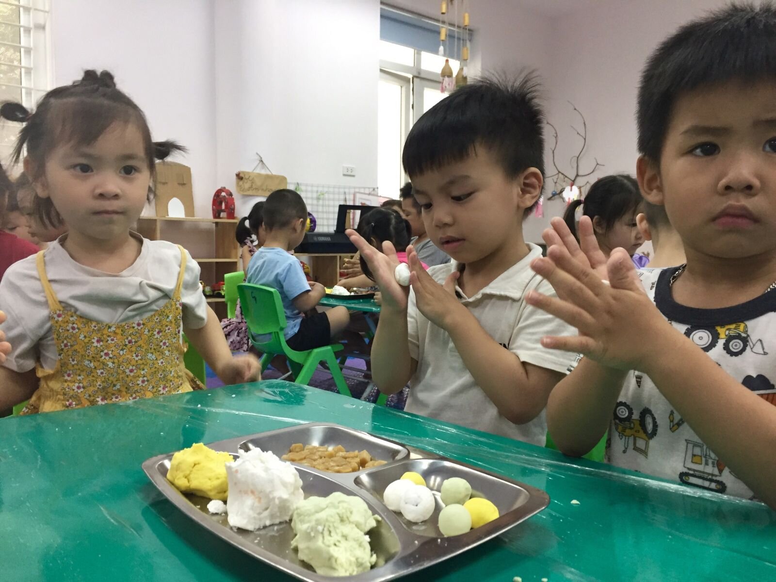 Khối MGB với tết Hàn Thực