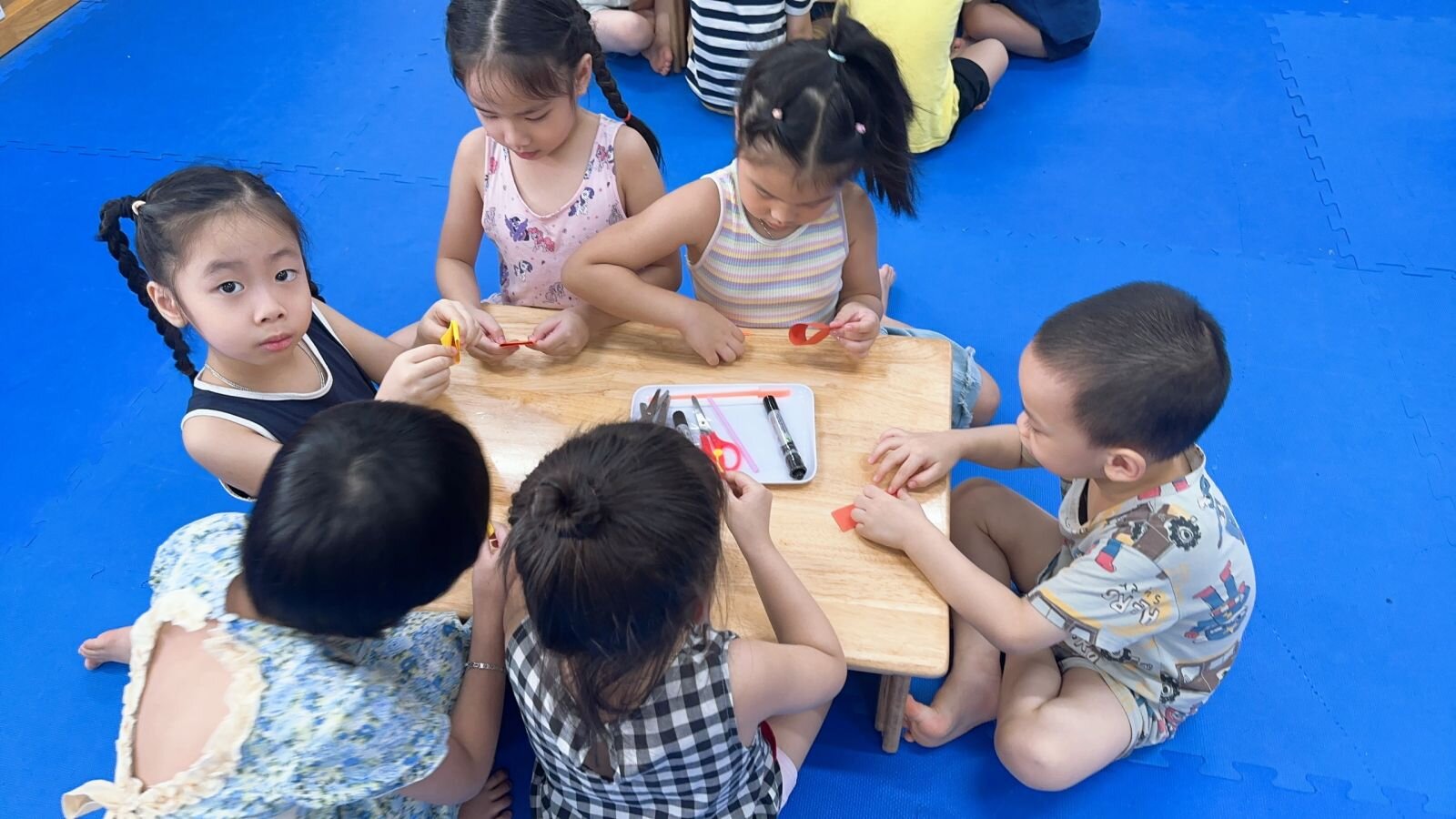 HĐTH; Những chú Sâu ngộ nghĩnh