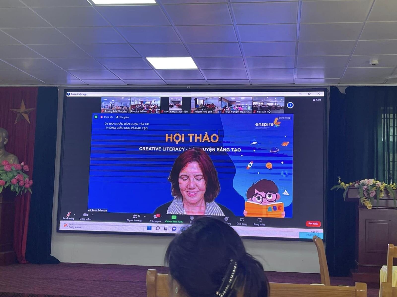 Giáo viên Trường Mầm non Tứ Liên tham gia lớp tập huấn phương pháp giảng dạy tiên tiến cho trẻ mầm non