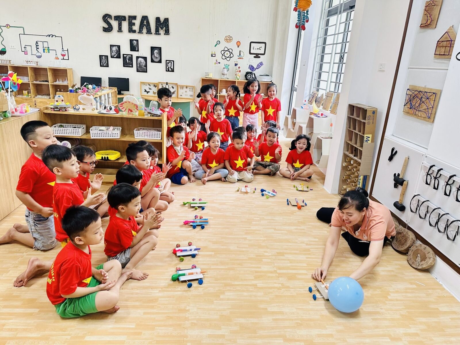 Trường Mầm non Chu Văn An vinh dự đón đoàn CBQL và GVMN cốt cán các tỉnh thành phía Bắc lớp tập huấn của Cục Nhà giáo và Cán bộ QLGD Bộ GD&ĐT đến dự giờ, thăm quan thực tế tại Nhà trường