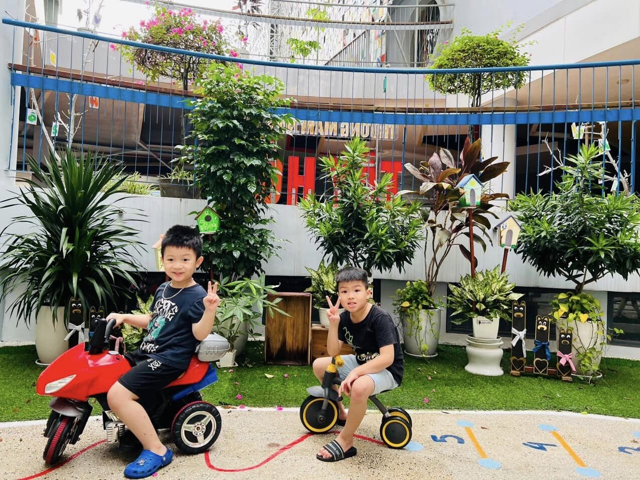  ĐI HỌC THỨ 7 CÓ GÌ VUI? 