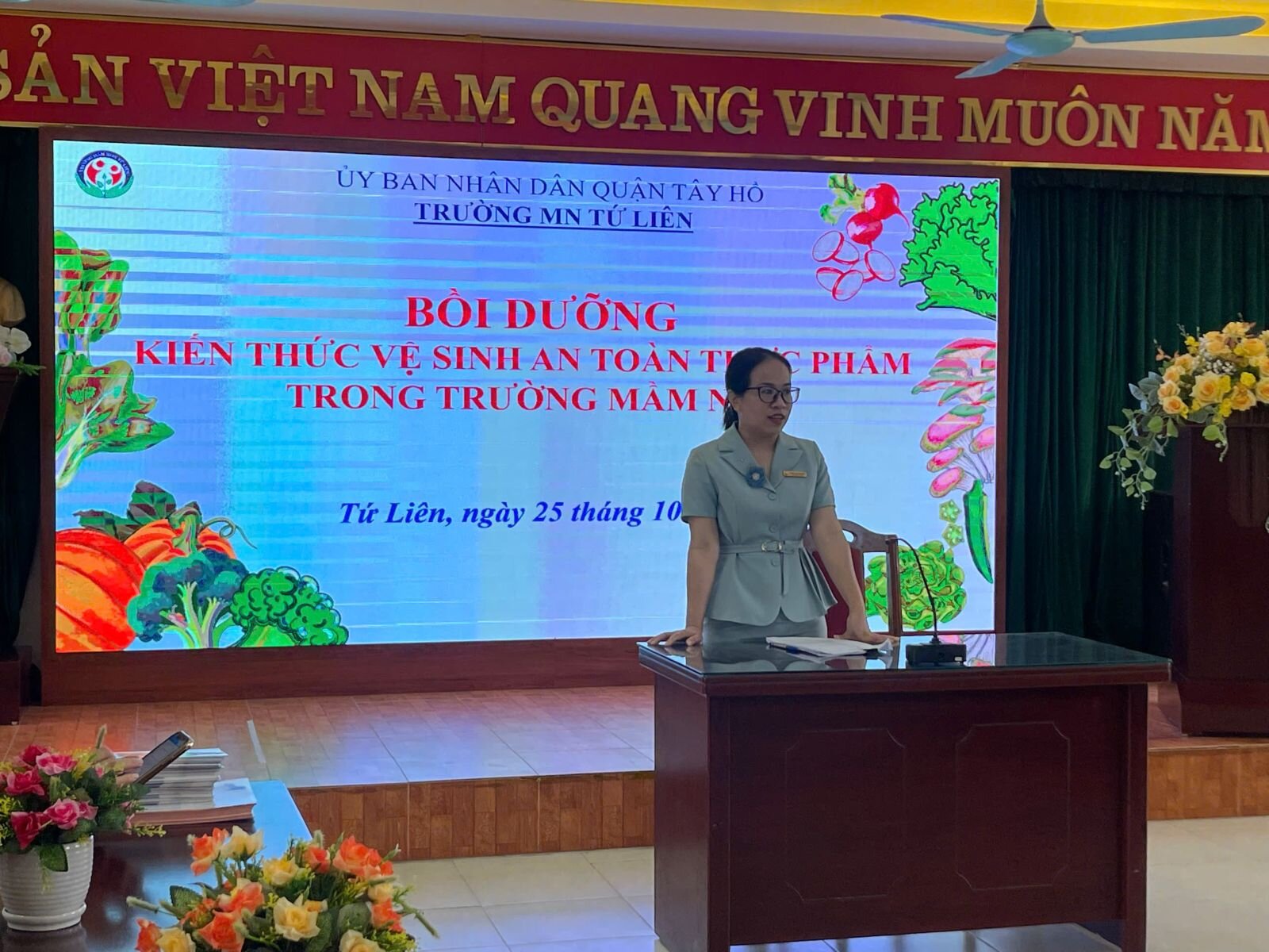 👩‍🍳 TRƯỜNG MẦM NON TỨ LIÊN TỔ CHỨC BỒI DƯỠNG KIẾN THỨC AN TOÀN THỰC PHẨM CHO GIÁO VIÊN-NHÂN VIÊN LÀM CÔNG TÁC BÁN TRÚ NĂM HỌC 2024-2025 🫕🧆🍱