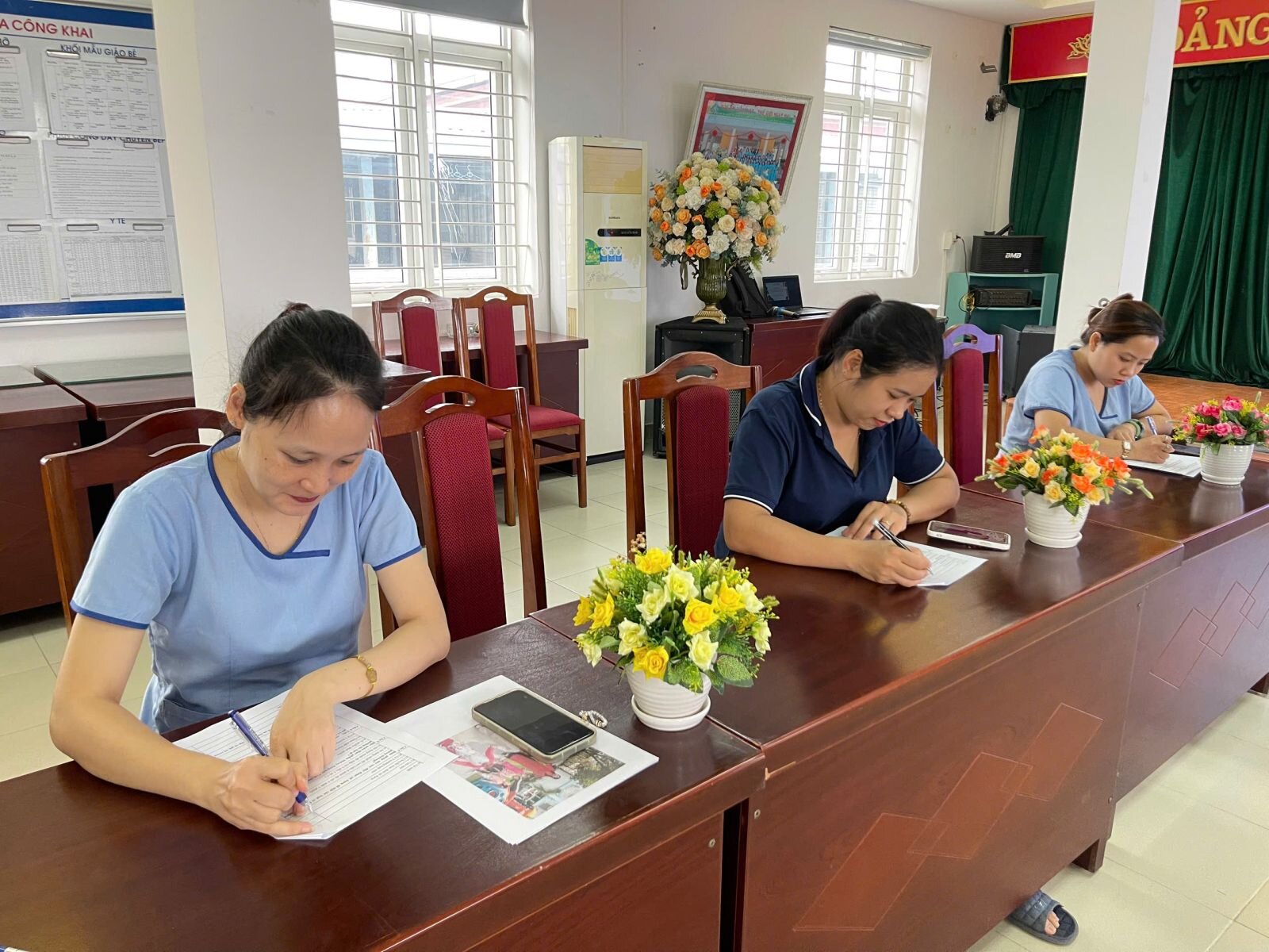 👩‍🍳 TRƯỜNG MẦM NON TỨ LIÊN TỔ CHỨC BỒI DƯỠNG KIẾN THỨC AN TOÀN THỰC PHẨM CHO GIÁO VIÊN-NHÂN VIÊN LÀM CÔNG TÁC BÁN TRÚ NĂM HỌC 2024-2025 🫕🧆🍱