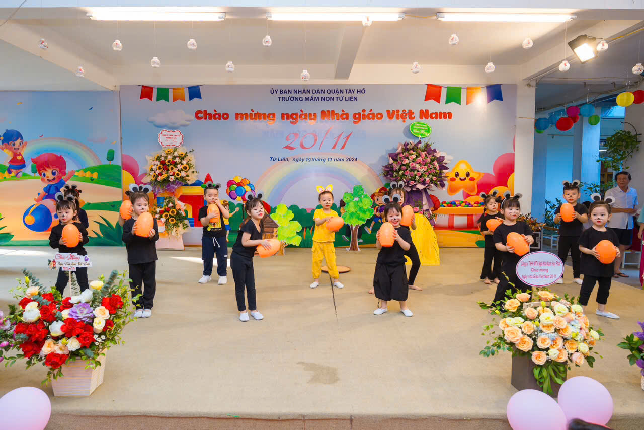 CÁN BỘ- GIÁO VIÊN- NHÂN VIÊN TRƯỜNG MẦM NON TỨ LIÊN LONG TRỌNG TỔ CHỨC MITTING KỈ NIỆM 42 NĂM NGÀY NHÀ GIÁO VIỆT NAM 20/11