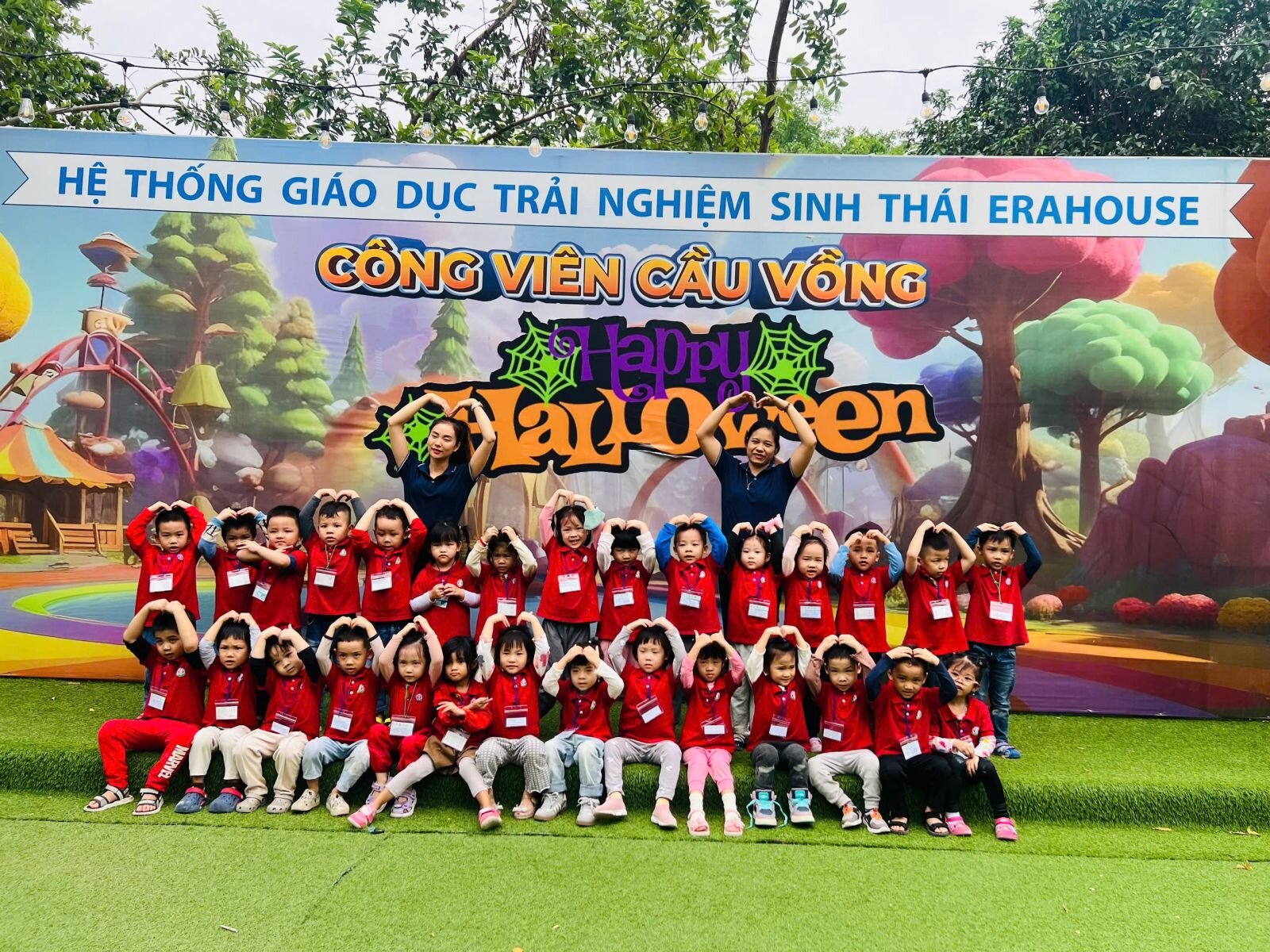 TRƯỜNG MẦM NON TỨ LIÊN TỔ CHỨC CHO TRẺ THAM GIA CHƯƠNG TRÌNH GIÁO DỤC NGOẠI KHÓA TẠI CÔNG VIÊN CẦU VỒNG