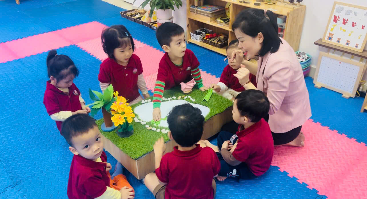 ĐẠI DIỆN GIÁO VIÊN TRƯỜNG MẦM NON TỨ LIÊN THAM GIA DỰ THI GIÁO VIÊN GIỎI CẤP QUẬN BẬC HỌC MẦM NON NĂM HỌC 2024-2025