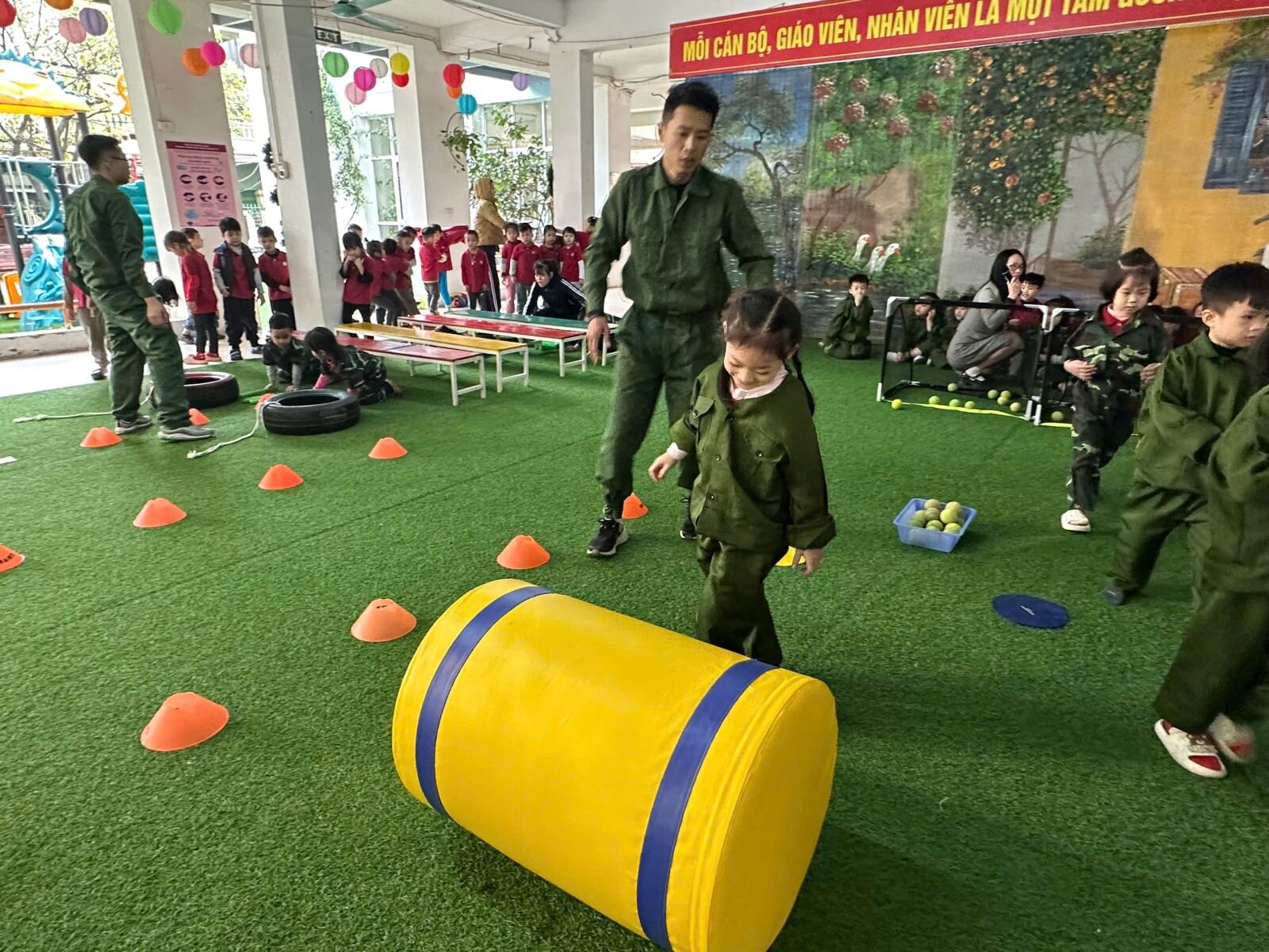 TRƯỜNG MẦM NON TỨ LIÊN PHỐI HỢP VỚI CÔNG TY GOKIDS TỔ CHỨC NGÀY HỘI THỂ THAO CHÀO MỪNG NGÀY THÀNH LẬP QUÂN ĐỘI NHÂN DÂN VIỆT NAM 22/12