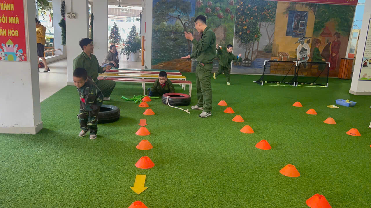 Các bé MGL A4 tham gia vào ngày hội thể thao chào mừng ngày thành lập  Quân Đội Nhân Dân Việt Nam 22/12/1944 - 22/12/2024.