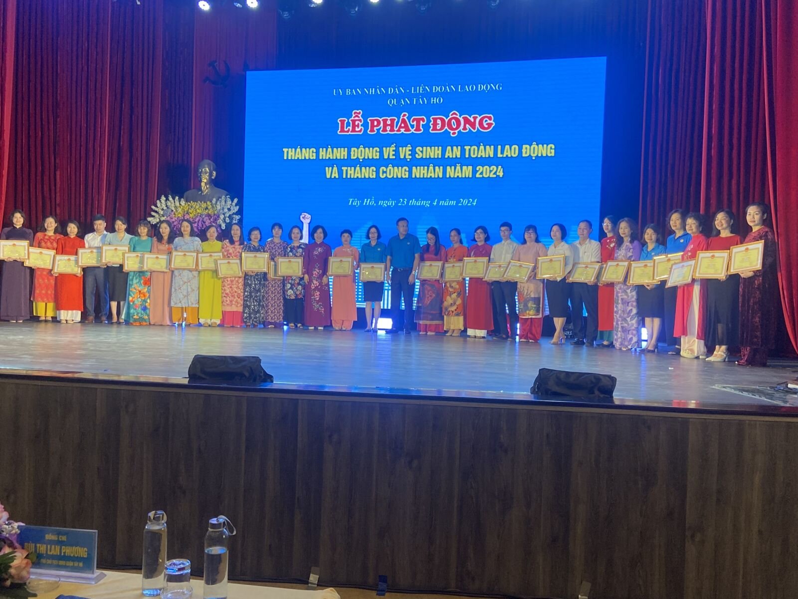 CÔNG ĐOÀN TRƯỜNG MẦM NON TỨ  LIÊN THAM DỰ LẾ PHÁT ĐỘNG THÁNG HÀNH ĐỘNG AN TOÀN VỆ SINH LAO ĐỘNG VÀ THÁNG CÔNG NHÂN 2024