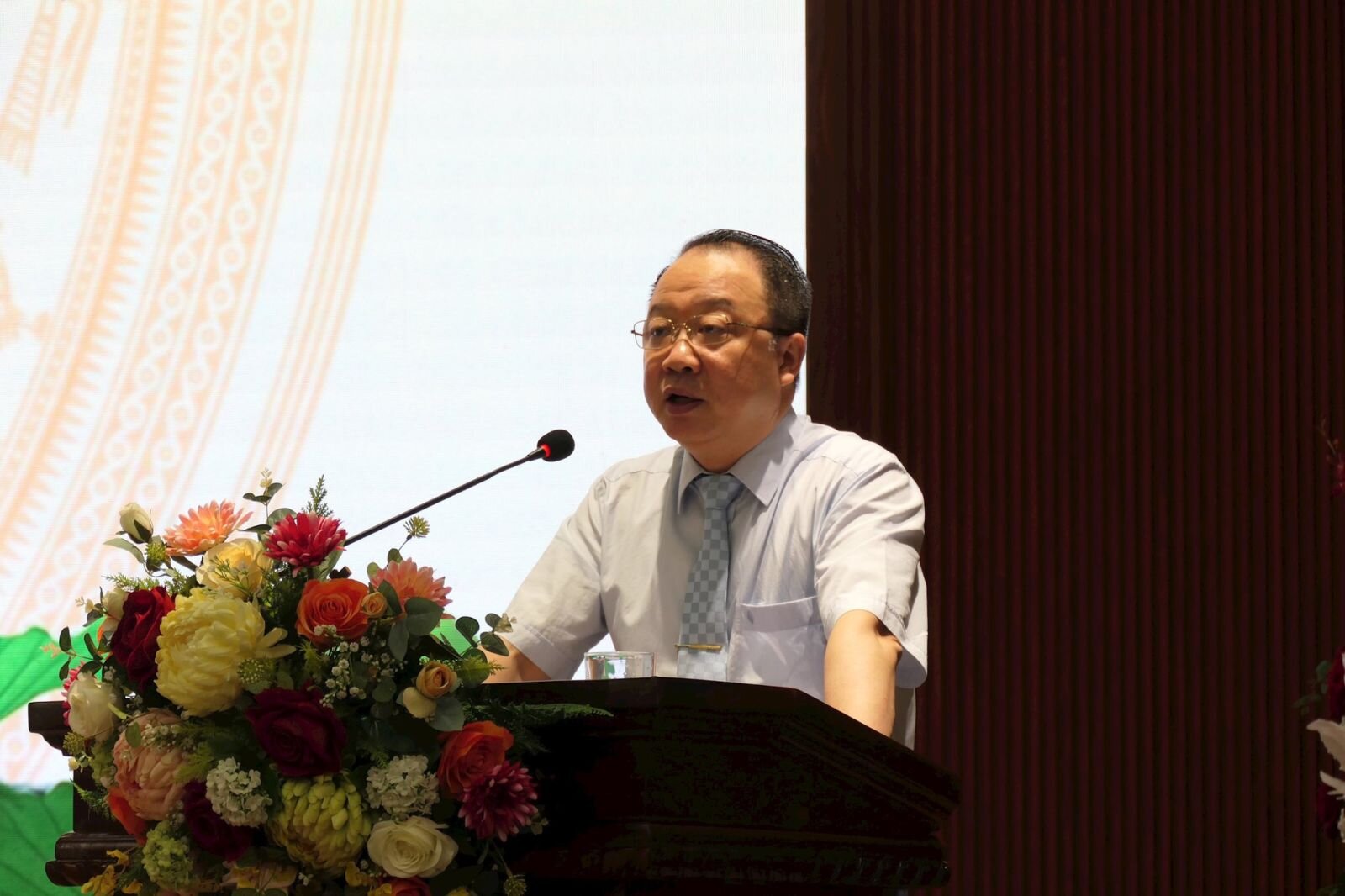 Quận Tây Hồ tuyên dương, khen thưởng giáo viên dạy giỏi, học sinh giỏi tiêu biểu năm học 2023 – 2024