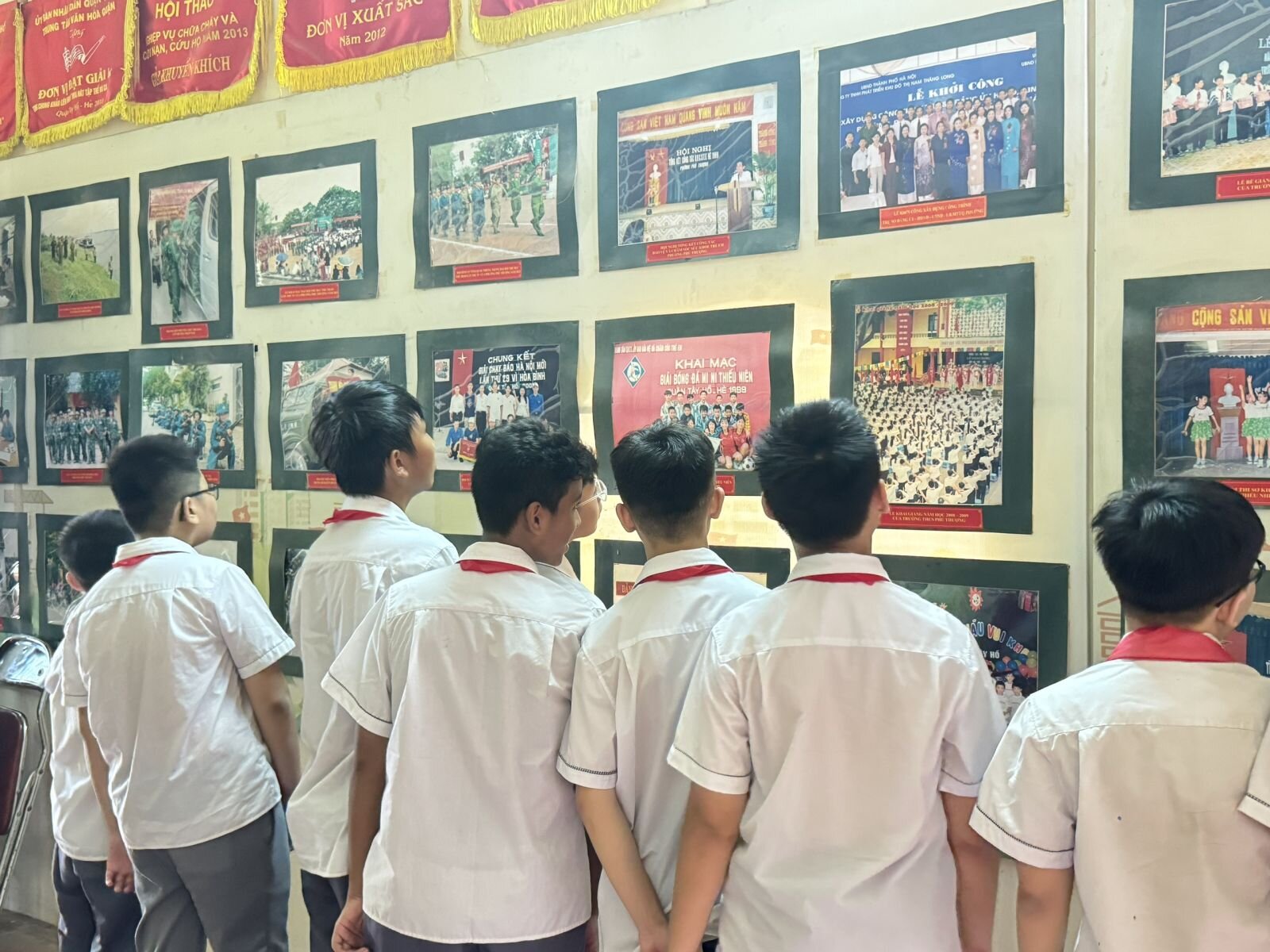 TRƯỜNG THCS PHÚ THƯỢNG DÂNG HƯƠNG TƯỞNG NIỆM, TRI ÂN CÁC ANH HÙNG, LIỆT SĨ NHÂN DỊP KỈ NIỆM 77 NĂM NGÀY THƯƠNG BINH LIỆT SĨ (27/07/1947 – 27/07/2024)