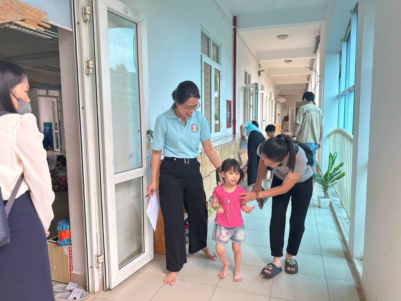 HÂN HOAN CHÀO ĐÓN CÁC BÉ ĐẾN TRƯỜNG