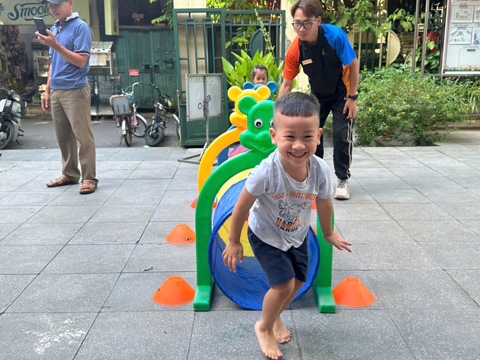 TRƯỜNG MẦM NON TỨ LIÊN KẾT HỢP VỚI TRUNG TÂM NĂNG KHIẾU GOKIDS TỔ CHỨC CHO TRẺ HOẠT ĐỘNG TRẢI NGHIỆM 10 MÔN THỂ THAO PHỐI HỢP