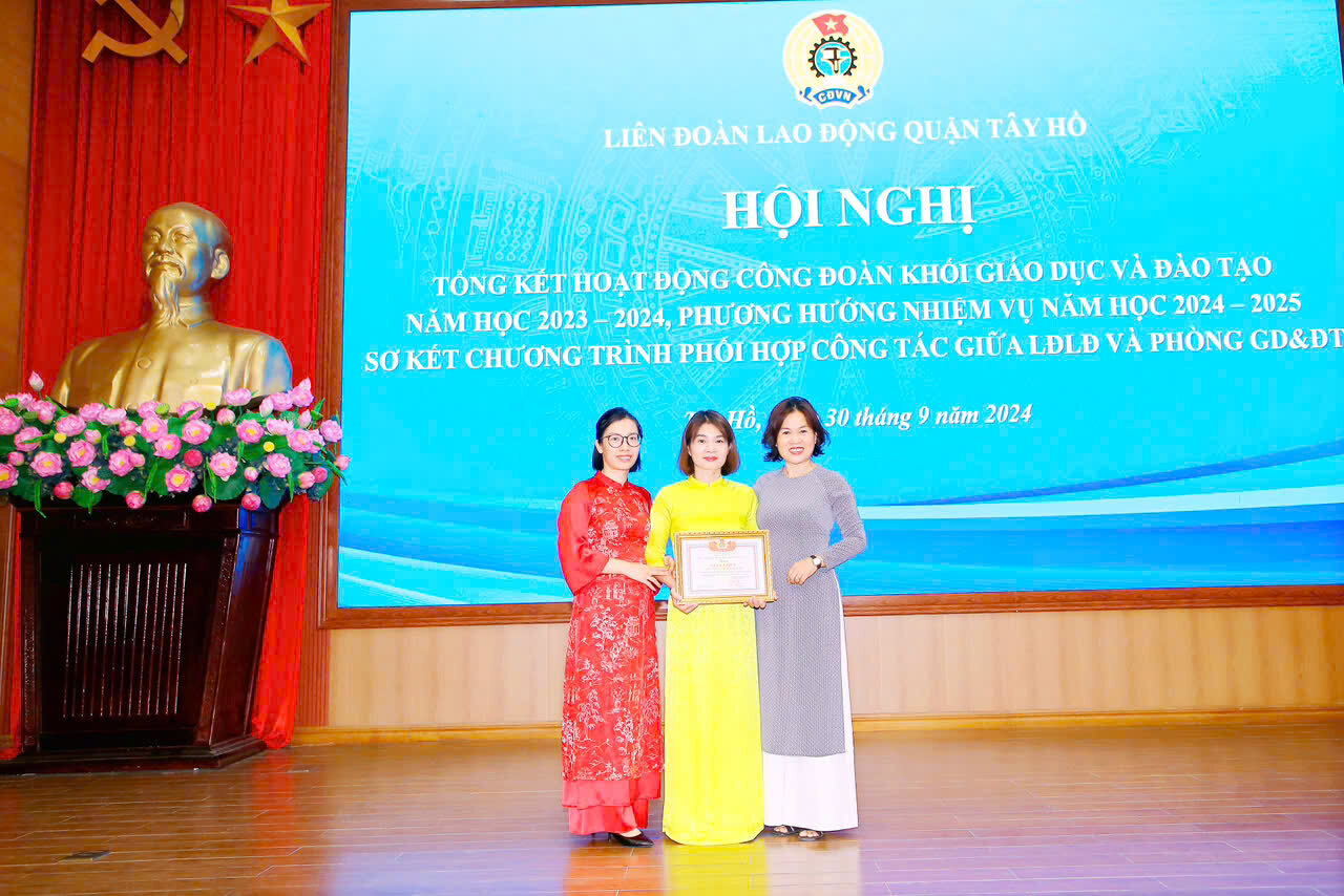 CÔNG ĐOÀN TRƯỜNG MẦM NON TỨ LIÊN THAM GIA HỘI NGHỊ TỔNG KẾT HOẠT ĐỘNG CÔNG ĐOÀN KHỐI GIÁO DỤC NĂM HỌC 2023-2024. PHƯƠNG HƯỚNG NHIỆM VỤ NĂM HỌC 2024-2025