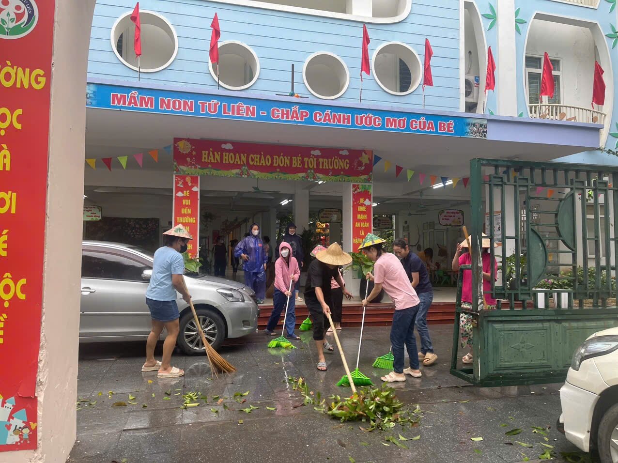 TRƯỜNG MN TỨ LIÊN KHẨN TRƯƠNG HOÀN THÀNH CÔNG TÁC KHẮC PHỤC SAU BÃO YAGI- SẴN SÀNG ĐÓN HỌC SINH ĐẾN LỚP