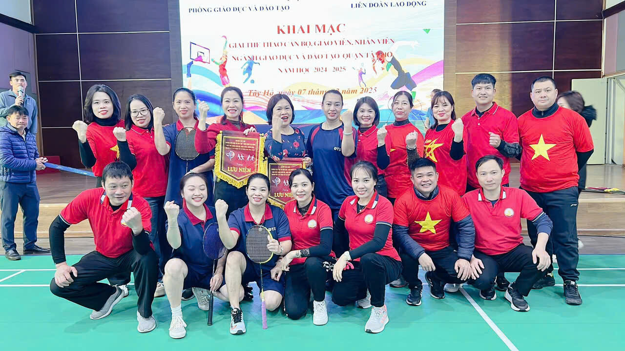 CÁN BỘ, GIÁO VIÊN, NHÂN VIÊN TRƯỜNG MẦM NON TỨ LIÊN THAM GIA GIẢI THỂ THAO NGÀNH GIÁO DỤC QUẬN TÂY HỒ NĂM HỌC 2024-2025