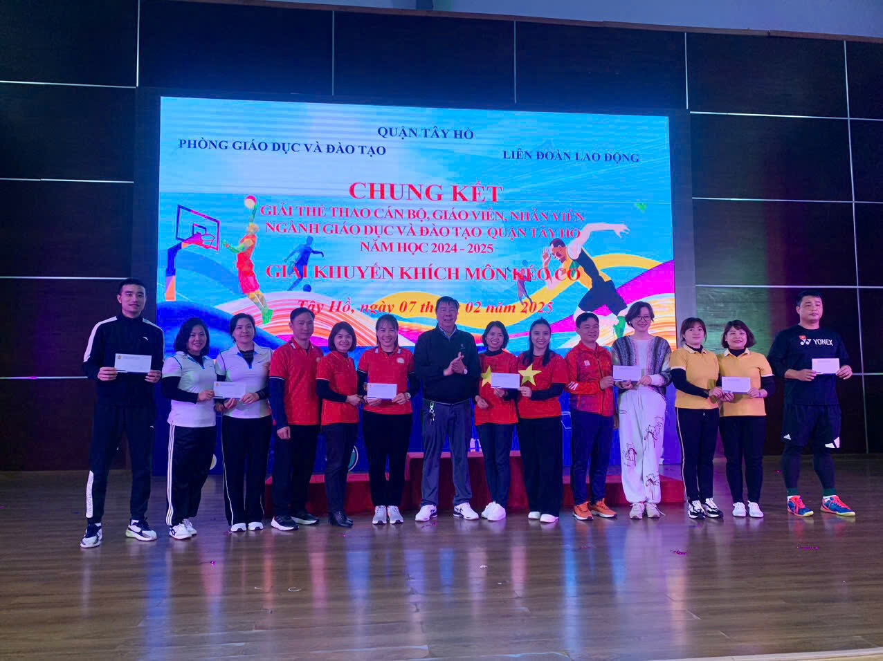 CÁN BỘ, GIÁO VIÊN, NHÂN VIÊN TRƯỜNG MẦM NON TỨ LIÊN THAM GIA GIẢI THỂ THAO NGÀNH GIÁO DỤC QUẬN TÂY HỒ NĂM HỌC 2024-2025