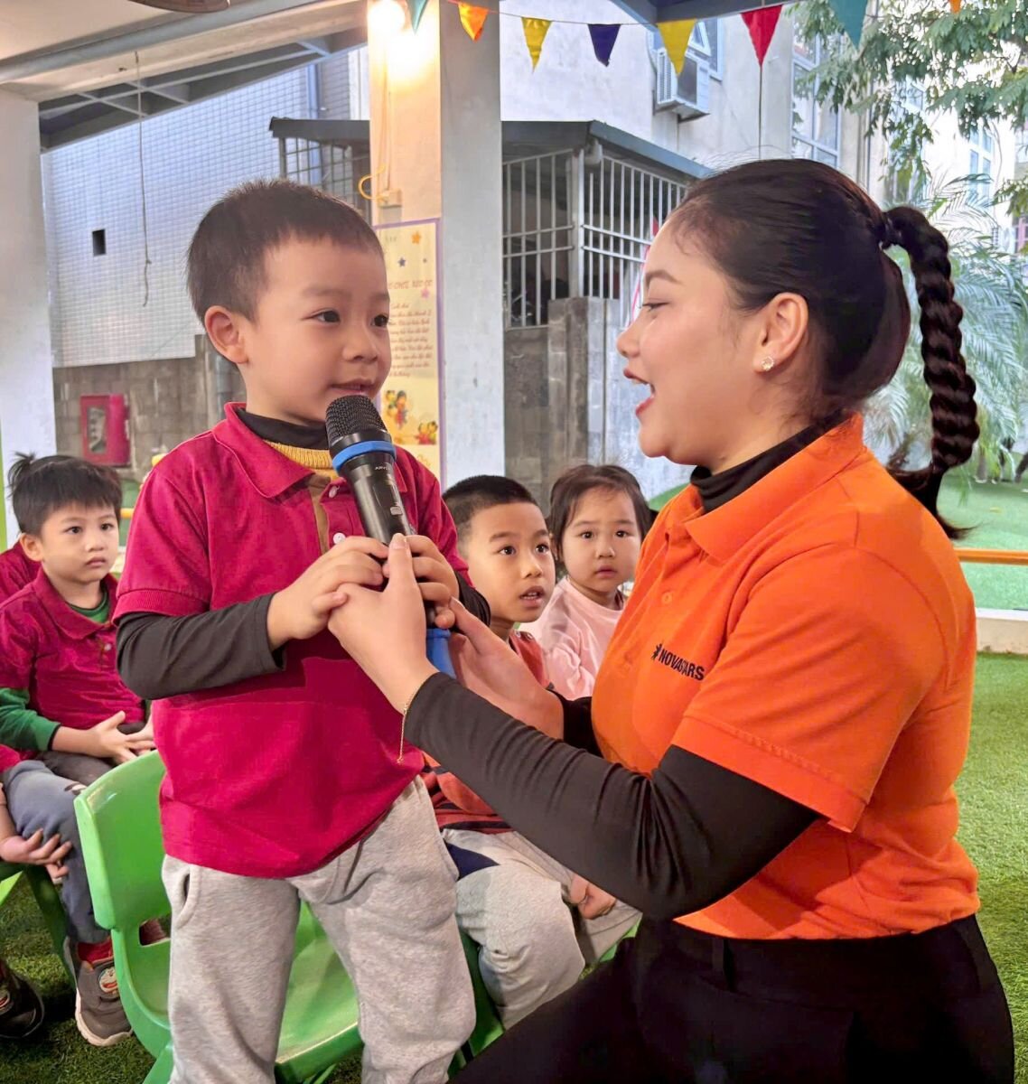 NGÀY HỘI TRẢI NGHIỆM KĨ NĂNG SỐNG TẠI TRƯỜNG MẦM NON TỨ LIÊN VỚI CHỦ ĐỀ “KĨ NĂNG PHÒNG TRÁNH NGUY CƠ BỊ NGỘ ĐỘC TỪ ĐỒ ĂN ĐỒ UỐNG KHÔNG AN TOÀN”