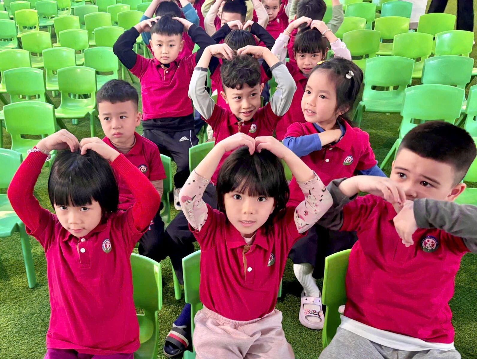 NGÀY HỘI TRẢI NGHIỆM KĨ NĂNG SỐNG TẠI TRƯỜNG MẦM NON TỨ LIÊN VỚI CHỦ ĐỀ “KĨ NĂNG PHÒNG TRÁNH NGUY CƠ BỊ NGỘ ĐỘC TỪ ĐỒ ĂN ĐỒ UỐNG KHÔNG AN TOÀN”