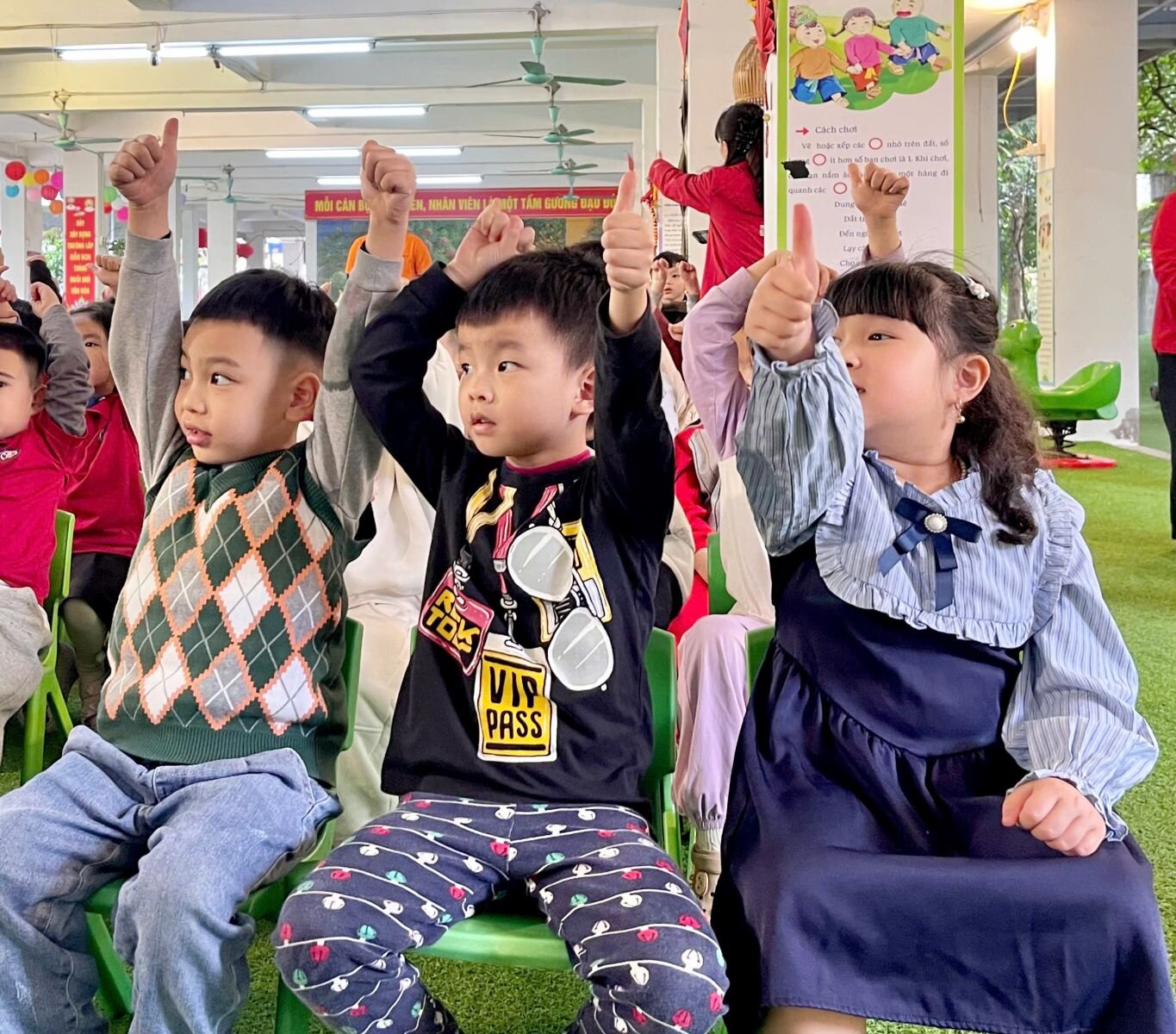 NGÀY HỘI TRẢI NGHIỆM KĨ NĂNG SỐNG TẠI TRƯỜNG MẦM NON TỨ LIÊN VỚI CHỦ ĐỀ “KĨ NĂNG PHÒNG TRÁNH NGUY CƠ BỊ NGỘ ĐỘC TỪ ĐỒ ĂN ĐỒ UỐNG KHÔNG AN TOÀN”